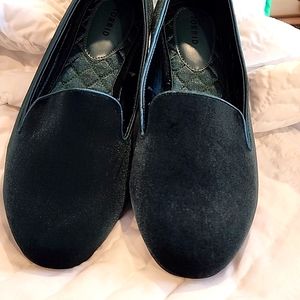 NWOT Torrid Hunter Green velvet loafer WIDE